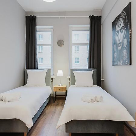Hala Hostel - Pokoje Na Wylacznosc Tuz Przy Dworcu Gdynia Zewnętrze zdjęcie