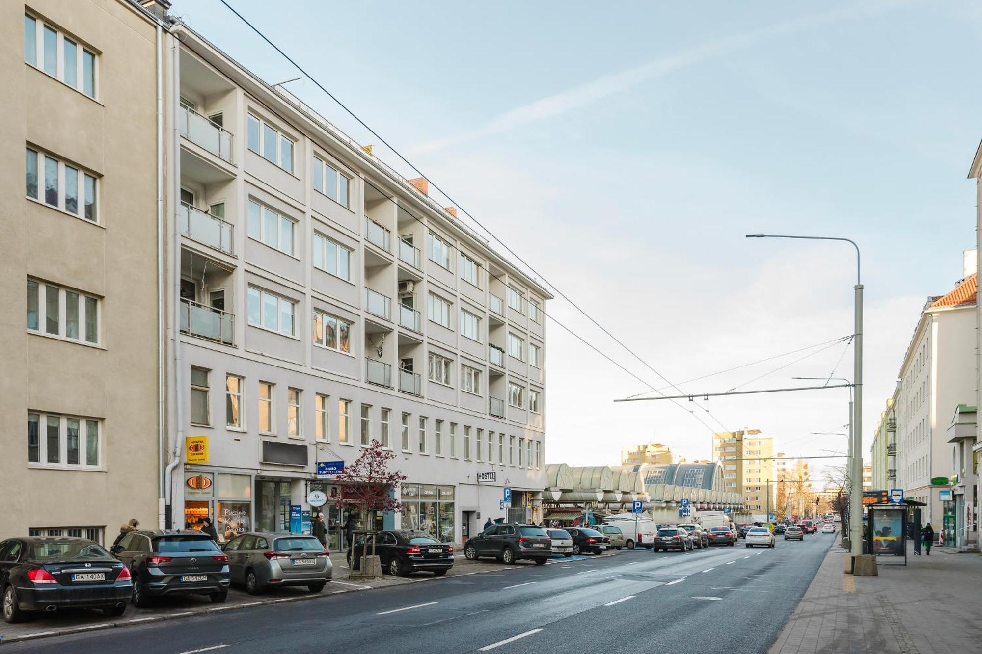 Hala Hostel - Pokoje Na Wylacznosc Tuz Przy Dworcu Gdynia Zewnętrze zdjęcie