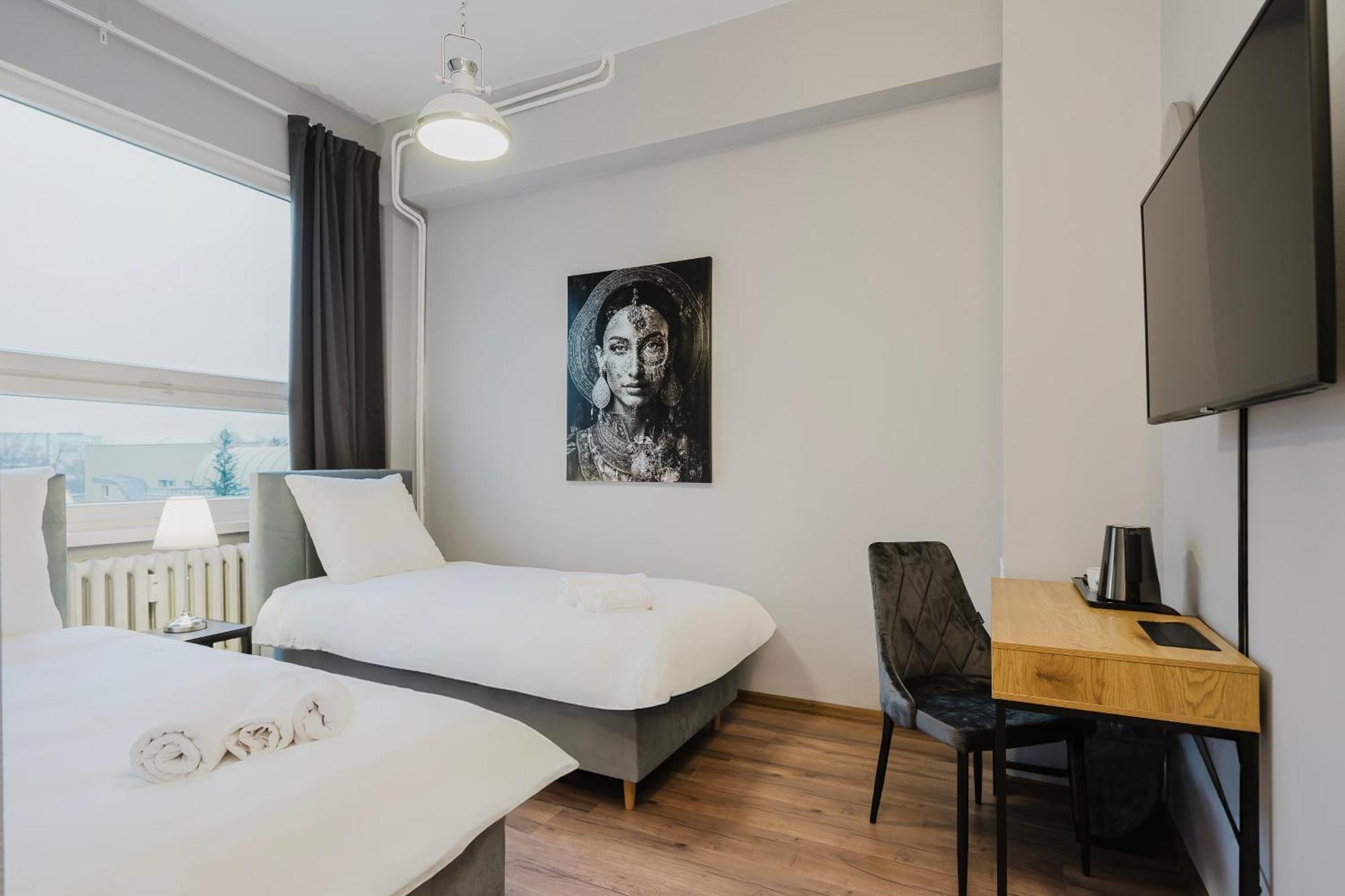 Hala Hostel - Pokoje Na Wylacznosc Tuz Przy Dworcu Gdynia Zewnętrze zdjęcie