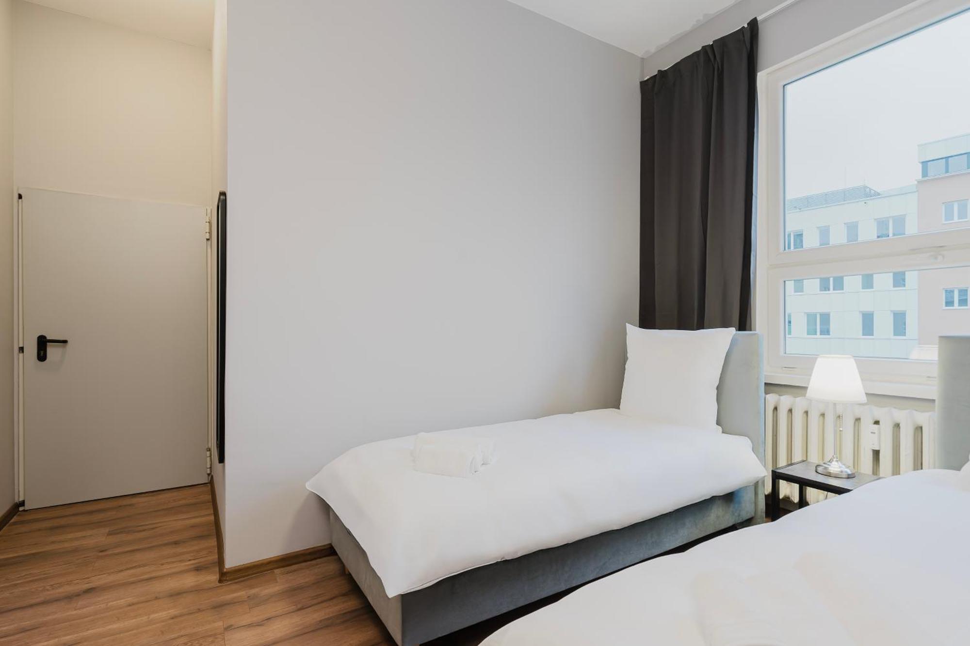 Hala Hostel - Pokoje Na Wylacznosc Tuz Przy Dworcu Gdynia Zewnętrze zdjęcie