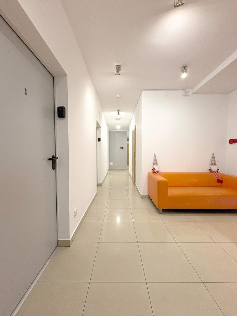 Hala Hostel - Pokoje Na Wylacznosc Tuz Przy Dworcu Gdynia Zewnętrze zdjęcie