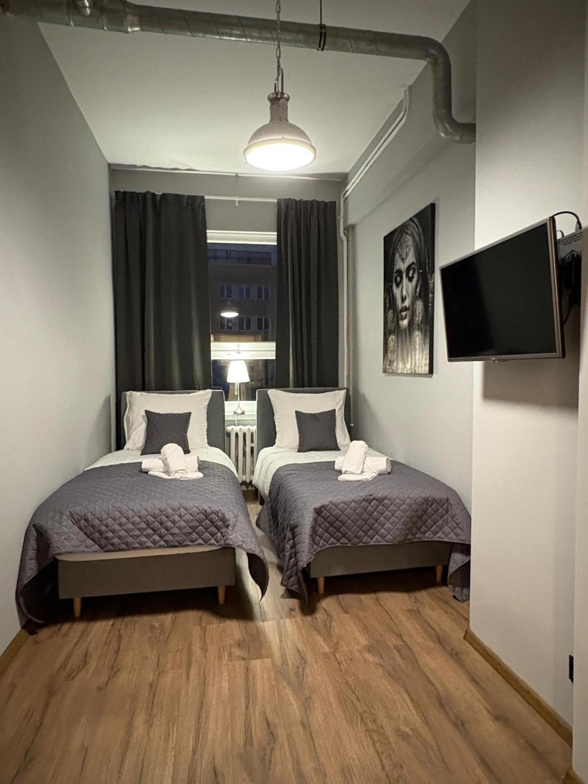 Hala Hostel - Pokoje Na Wylacznosc Tuz Przy Dworcu Gdynia Zewnętrze zdjęcie