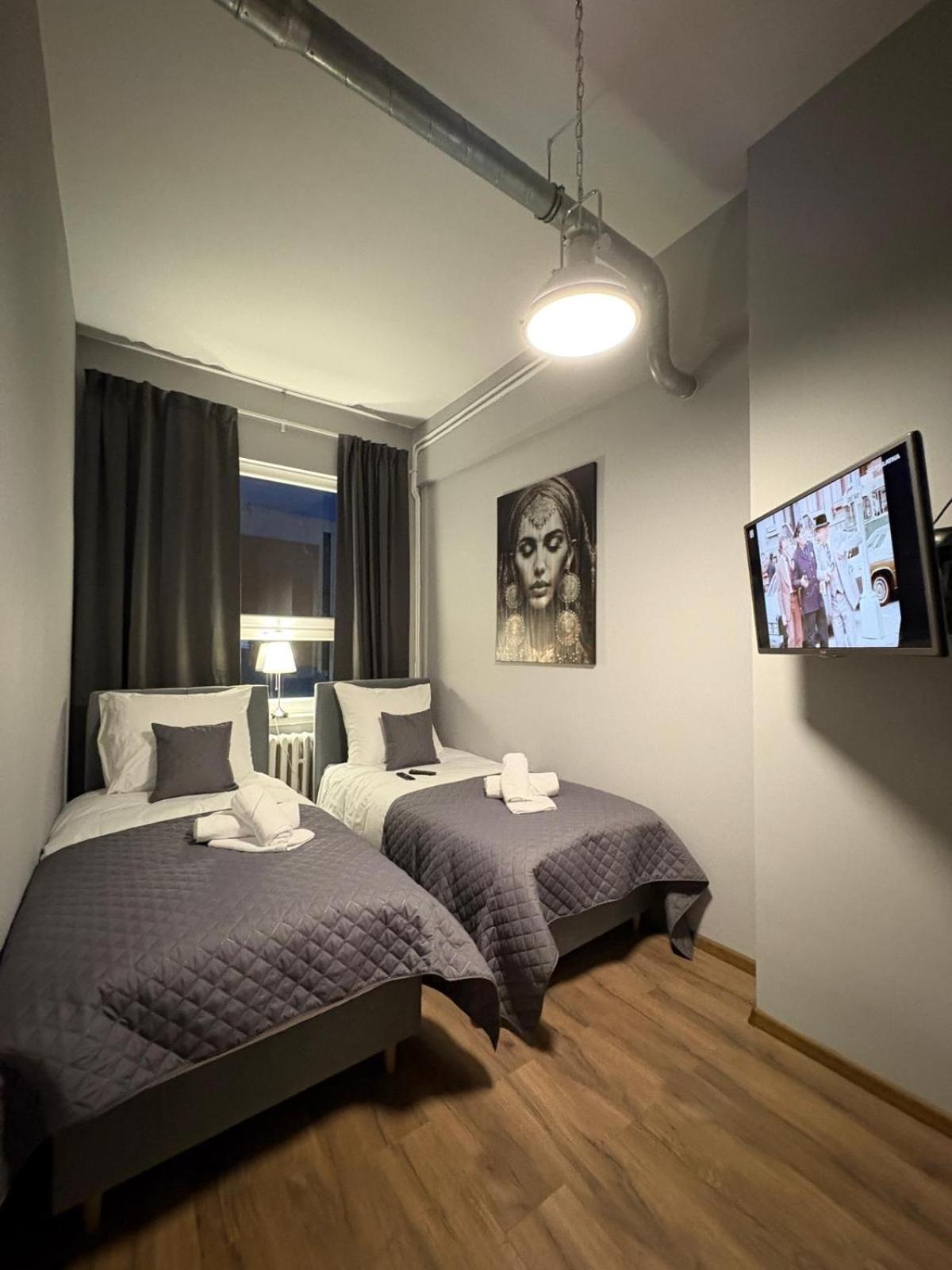 Hala Hostel - Pokoje Na Wylacznosc Tuz Przy Dworcu Gdynia Zewnętrze zdjęcie